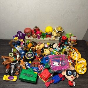 McDonalds Happy Meal Toy Bundle Lot Vintage Modern BK Wendy's Junk Drawer